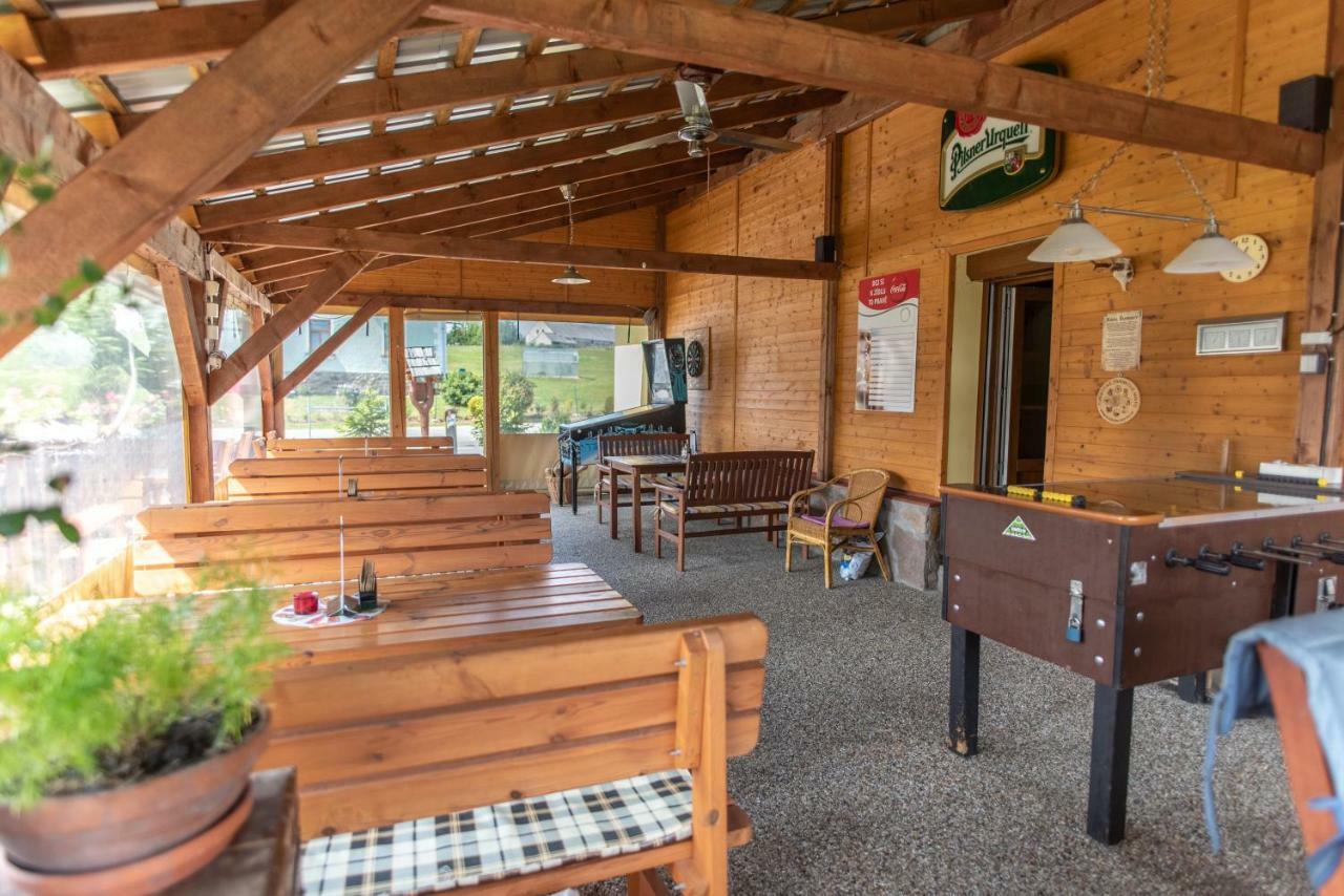 Penzion U Zpevaku Nove Hute Exterior foto